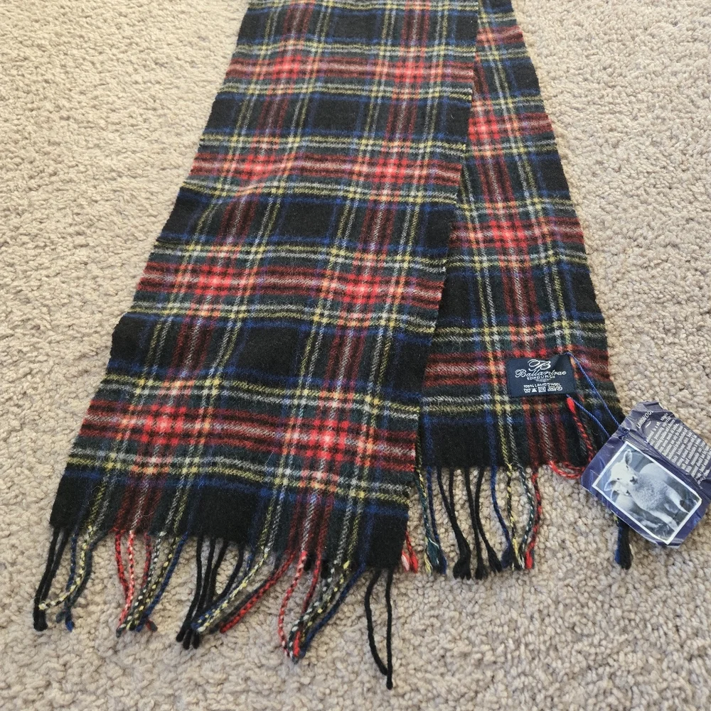 NWT Ballantrae Edinburgh 100% Lambswool Plaid Scarf 58